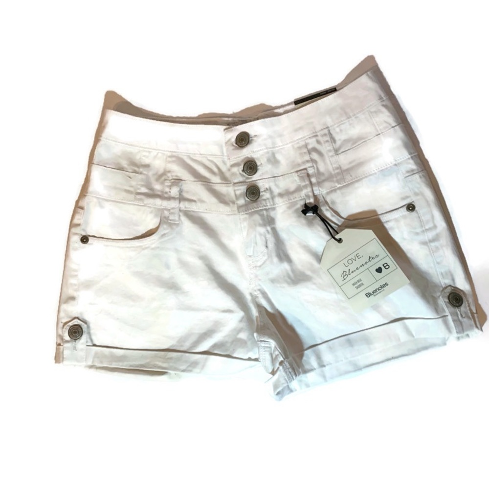 Bluenotes shorts white size 7 NWT